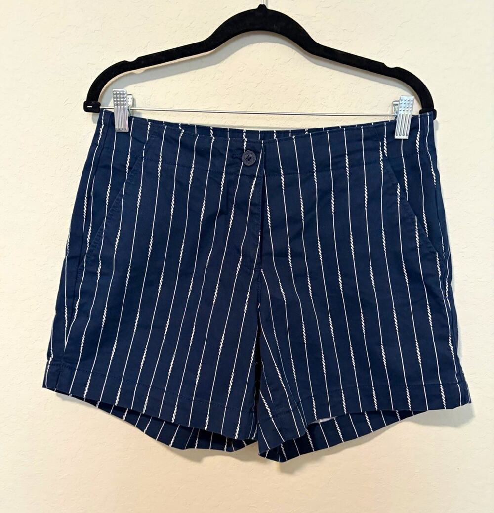 Nautica Women’s Blue/White Striped Stretch Shorts Cotton Flat Front Sz 8 Pockets